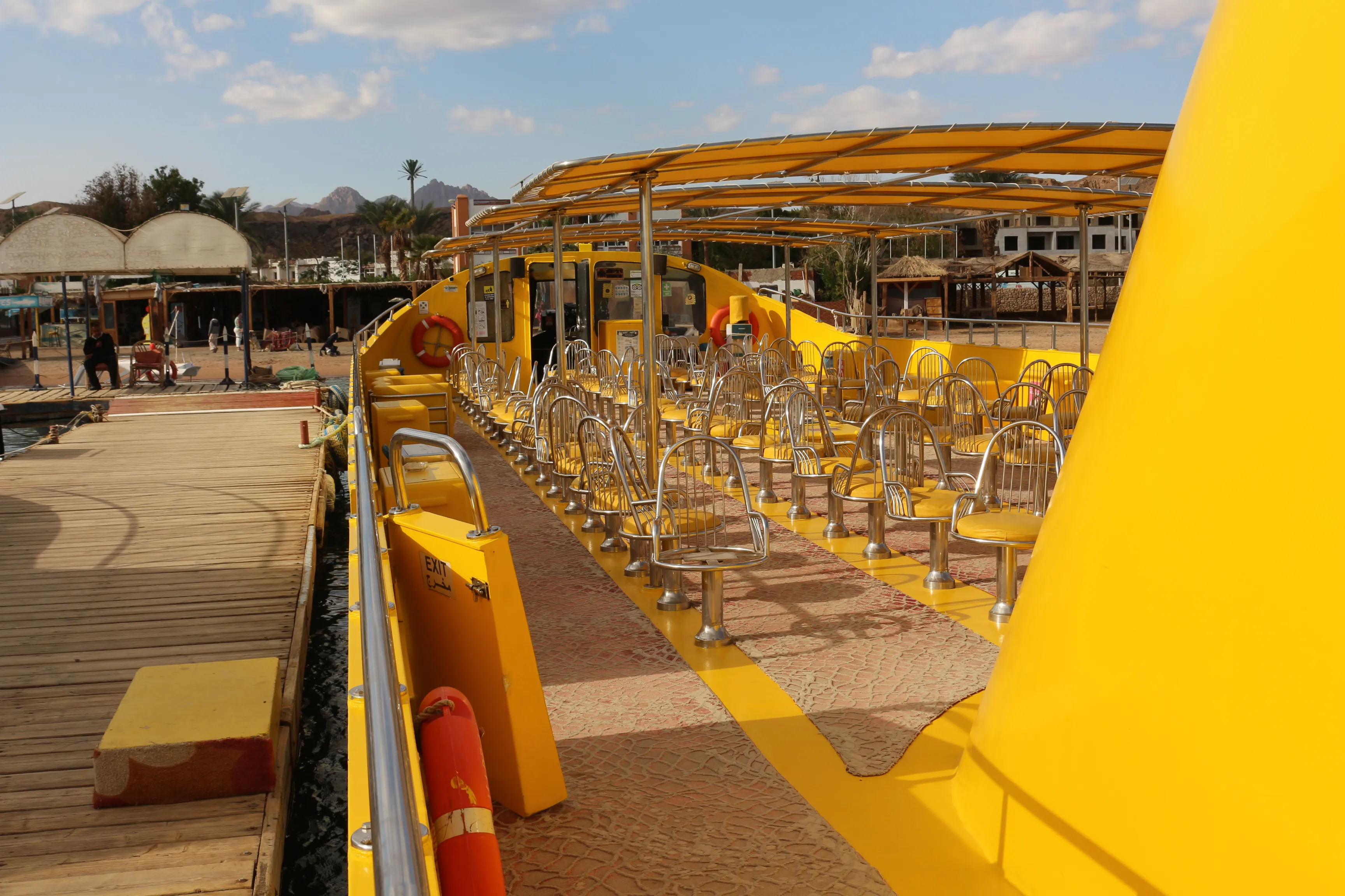 Semi Submarine Tour - Photo 3