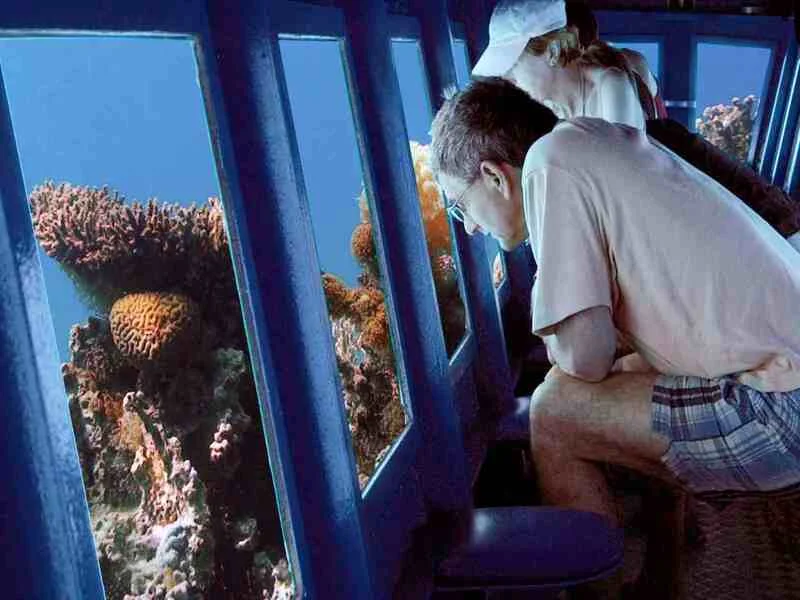 Semi Submarine Tour - Photo 2